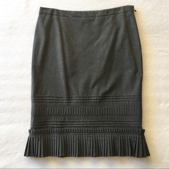 KORS Michael Kors Gray Pleated Pencil Skirt Size 6 - Picture 1 of 8